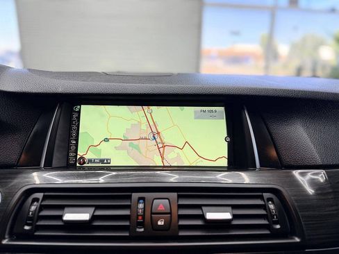 Used 2016 BMW 528i Sedan RWD image 10