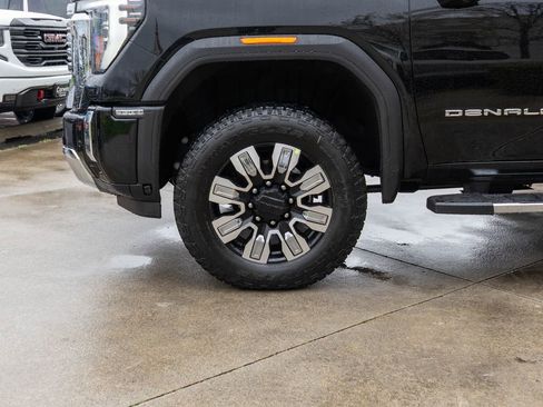 New 2026 GMC Sierra 3500 Denali w/ Denali Reserve Package AWD/4WD image 31