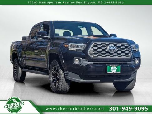 Used 2020 Toyota Tacoma TRD Sport image 1