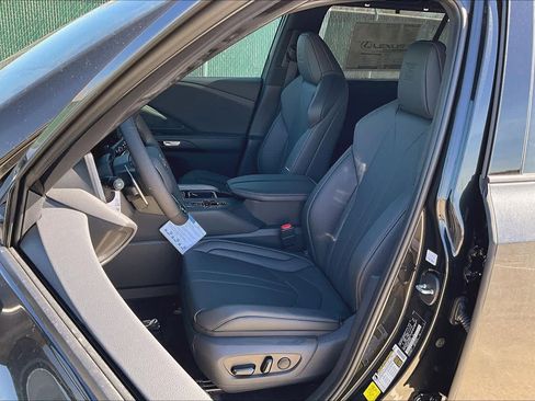 New 2026 Lexus TX 500h AWD image 16