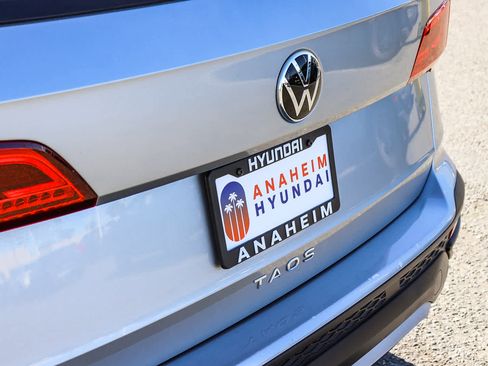 Used 2022 Volkswagen Taos S image 9
