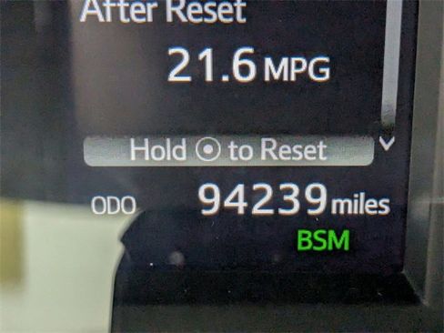 Used 2019 Toyota Highlander XLE image 18