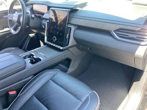 New 2025 GMC Acadia Denali w/ LPO, Floor Liner Package AWD/4WD image 26