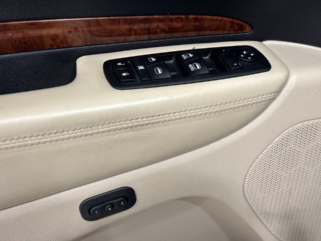 Used 2017 Dodge Durango Citadel w/ Technology Group RWD image 24