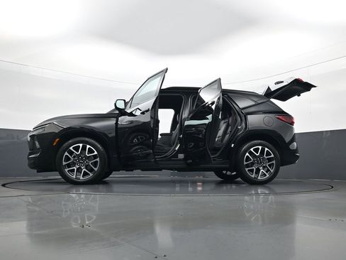 Used 2023 Chevrolet Blazer RS w/ Enhanced Convenience Package image 34