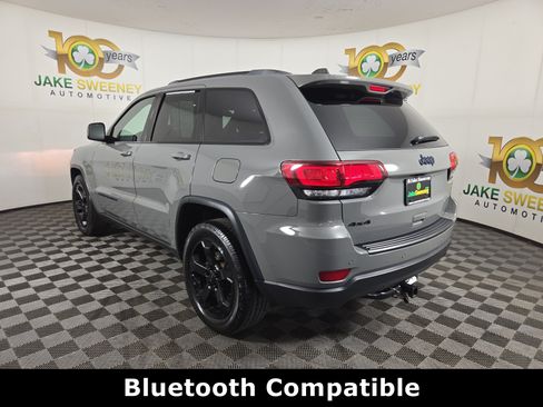 Used 2019 Jeep Grand Cherokee Laredo AWD/4WD image 7