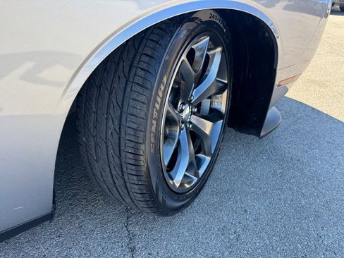 Used 2016 Dodge Challenger R/T w/ Cold Weather Group RWD image 11