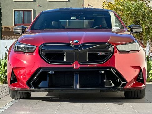 Used 2025 BMW M5 w/ Carbon Package image 8