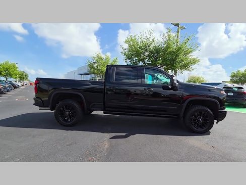 New 2026 Chevrolet Silverado 2500 High Country w/ Midnight Edition AWD/4WD image 16