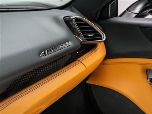Used 2016 Ferrari 488 GTB RWD image 29