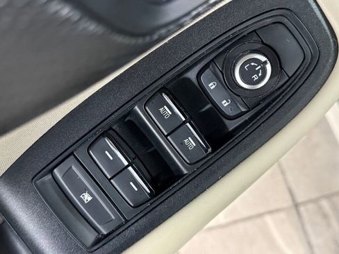 Used 2020 Subaru Legacy Premium image 19