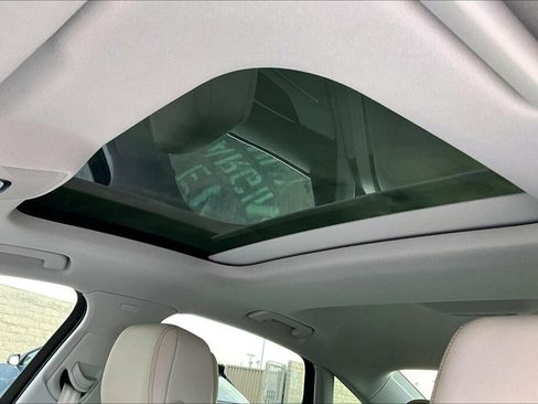 Used 2023 Audi A6 Premium Plus image 12