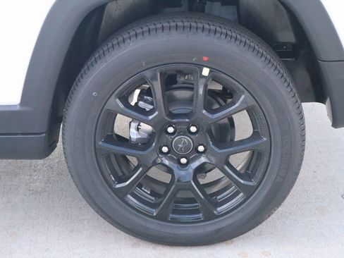 New 2026 Jeep Compass Latitude image 18