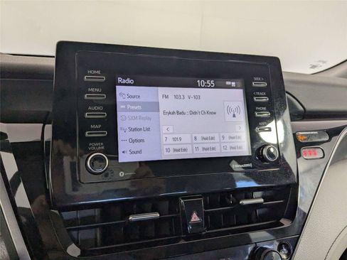 Used 2023 Toyota Camry SE FWD image 15