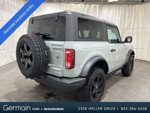 Used 2023 Ford Bronco Black Diamond image 3