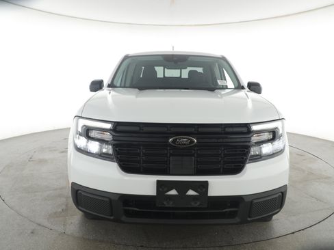 Used 2023 Ford Maverick Lariat w/ Lariat Luxury Package image 2