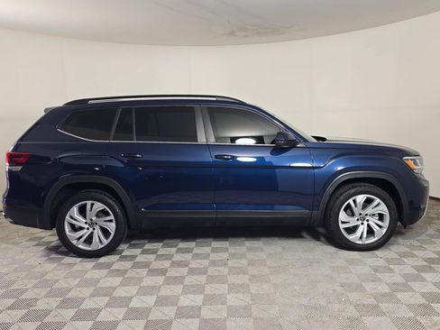 Used 2022 Volkswagen Atlas SE w/ Panoramic Sunroof Package AWD/4WD image 16