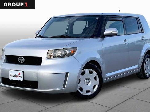 Used 2009 Scion xB image 1