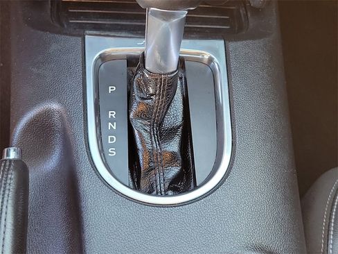 Used 2020 Ford Mustang Premium image 32