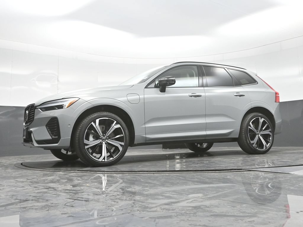 Used 2025 Volvo XC60 T8 Ultra w/ Protection Package Premier AWD/4WD image 26