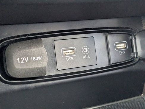 Used 2019 Hyundai Santa Fe Limited image 27