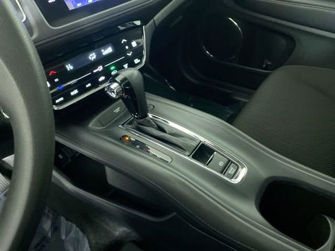 Used 2016 Honda HR-V EX image 19