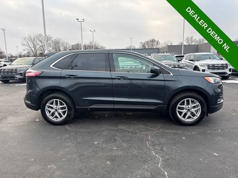 Used 2024 Ford Edge SEL w/ Convenience Package image 5
