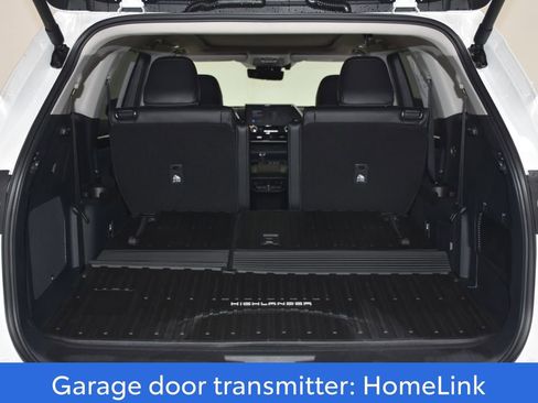 New 2026 Toyota Highlander Platinum image 31