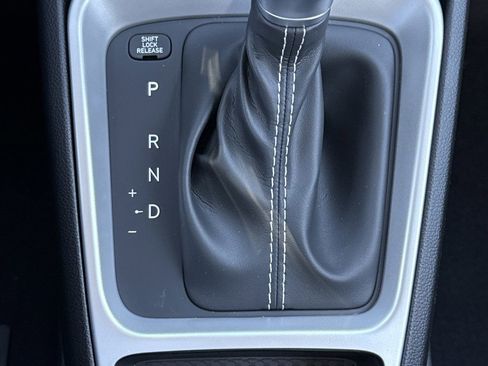 New 2026 Hyundai Venue SE image 23