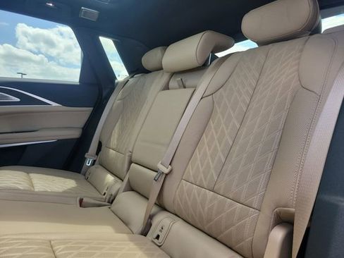 New 2026 Cadillac Lyriq Signature Luxury w/ Nappa Leather Package RWD image 22