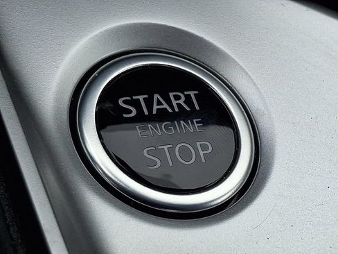 Used 2025 Nissan Altima 2.5 SV AWD/4WD image 22