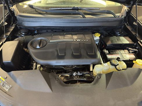 Used 2019 Jeep Cherokee Limited AWD/4WD image 29