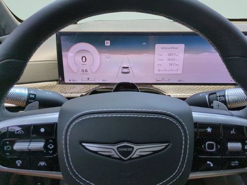 Used 2025 Genesis GV80 3.5T e-SC AWD/4WD image 21
