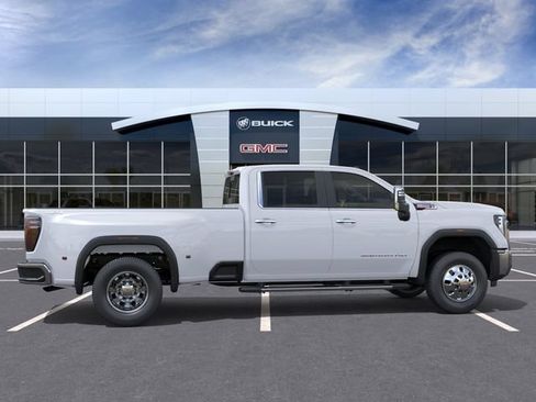 New 2026 GMC Sierra 3500 SLT AWD/4WD image 5
