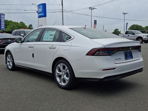 New 2026 Honda Accord LX image 4