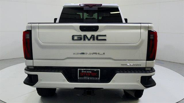 Used 2024 GMC Sierra 2500 Denali Ultimate AWD/4WD image 7