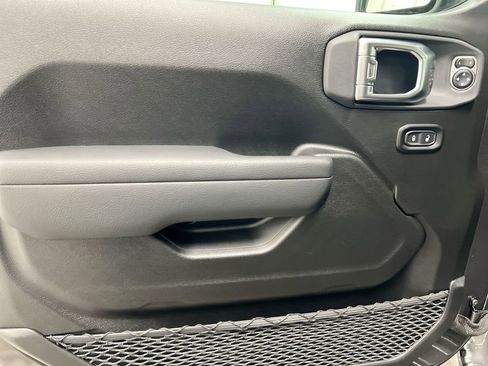 New 2026 Jeep Gladiator Sport image 19