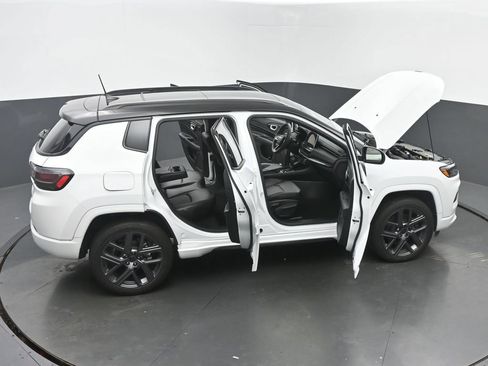 Used 2025 Jeep Compass Limited w/ High Altitude Package AWD/4WD image 68
