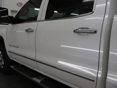 Used 2019 GMC Sierra 3500 Denali w/ Duramax Plus Package AWD/4WD image 31