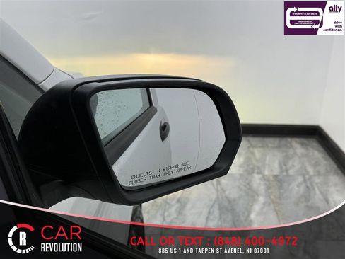 Used 2017 Mercedes-Benz Metris Passenger image 45