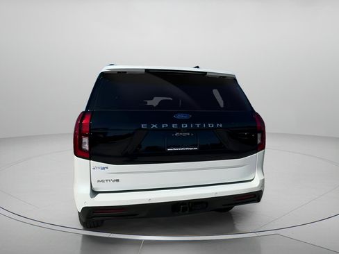New 2025 Ford Expedition Active image 25