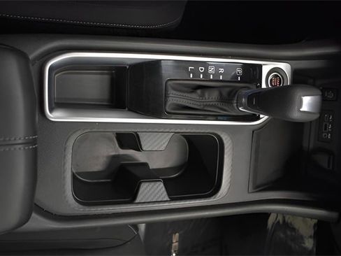 Used 2024 Nissan Sentra SV image 18