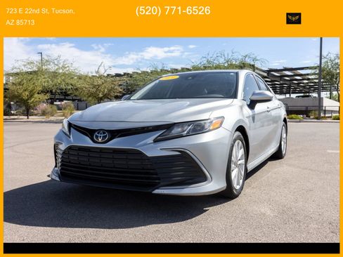 Used 2021 Toyota Camry LE image 1