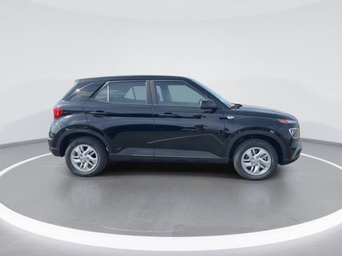 New 2026 Hyundai Venue SE FWD image 9