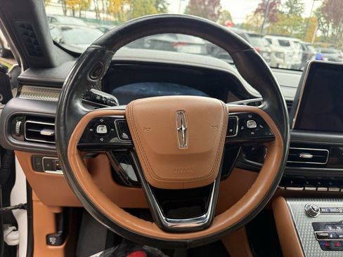 Used 2022 Lincoln Aviator Black Label w/ Dynamic Handling Package image 24