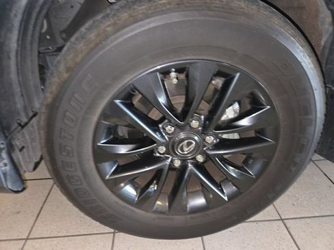 Used 2023 Lexus GX 460 Premium w/ Premium Plus Package AWD/4WD image 10