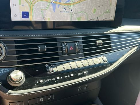 Used 2023 Lexus LS 500 w/ Interior Upgrade Package RWD image 15