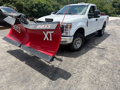 Used 2022 Ford F250 XL w/ Power Equipment Group AWD/4WD image 2