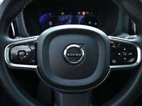 Used 2024 Volvo XC60 B5 Plus AWD/4WD image 19