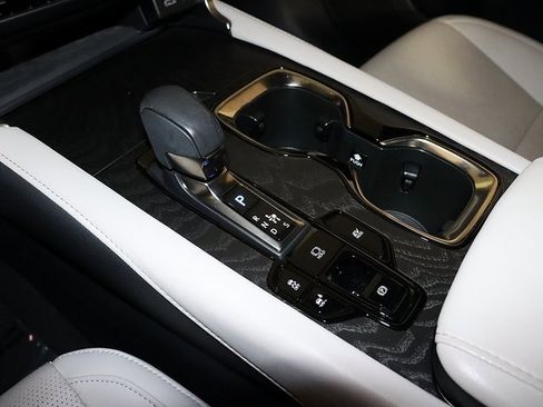 Used 2023 Lexus RX 350 350h Premium Plus image 22